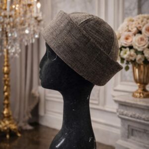 chapeau violet surpiqures